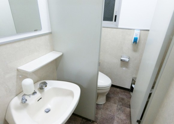 日宝堂島浜ビルのトイレ