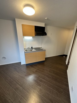 【居間・リビング】 | ベイルーム大口通り | こちらの居間で趣味の時間をお楽しみください