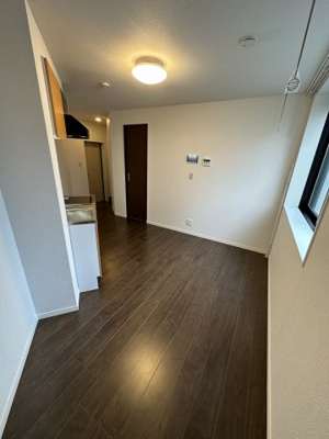 【寝室】 | ベイルーム大口通り | 広くて明るい寝室