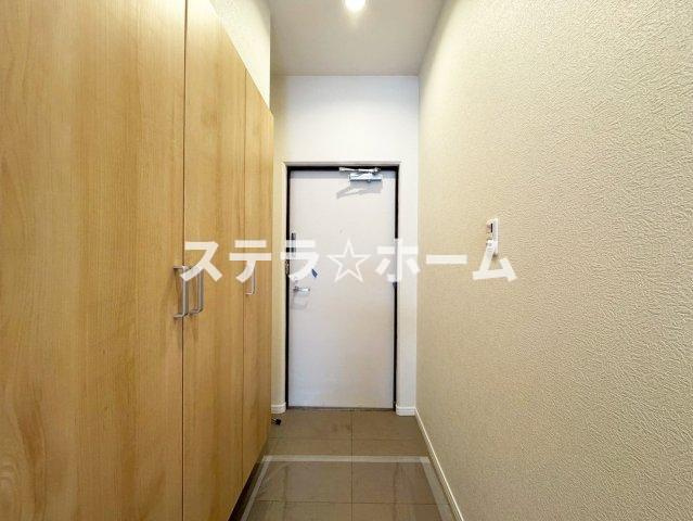 メロディーハイム吹田青葉丘の玄関|ゆったりとした玄関です