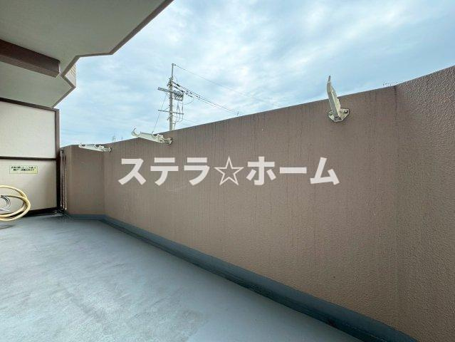 メロディーハイム吹田青葉丘のバルコニー|広々としたバルコニーです