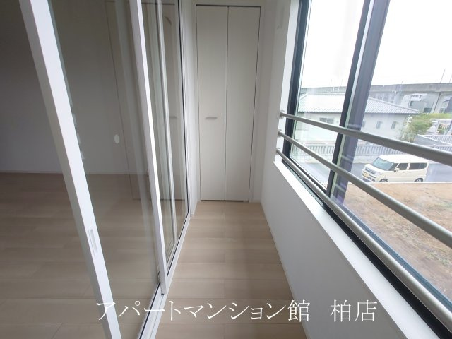 コラットのバルコニー|同施工会社、同型タイプです