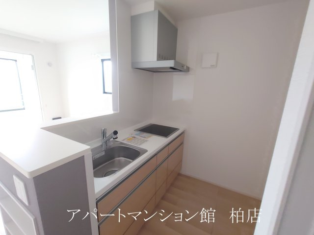 コラットのキッチン|同施工会社、同型タイプです