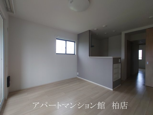 コラットの居間・リビング|同施工会社、同型タイプです