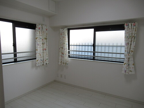 ナイスアーバン武蔵浦和の洋室|洋室