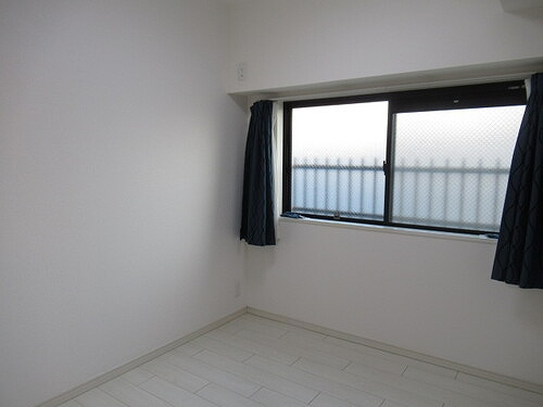 ナイスアーバン武蔵浦和の内装|納戸