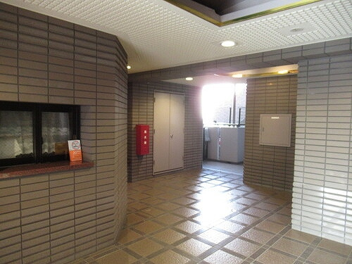 ナイスアーバン武蔵浦和のエントランス|エントランスロビー