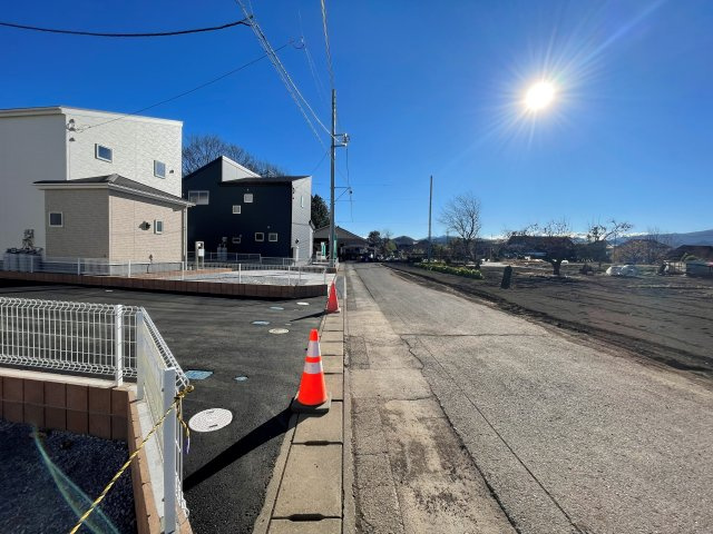 新築戸建・新築建売　寄居露梨子　鉢形小・城南中の前面道路含む現地写真