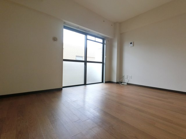 メゾンリヴィエール道場北の居間・リビング