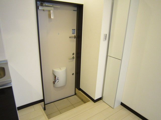 ジュエル千駄木Ⅲの玄関