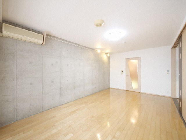 フォレステージュ靭公園の居間・リビング