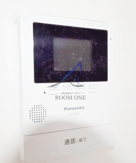 アレクシス羽田のセキュリティ|モニター付きインターホンです。