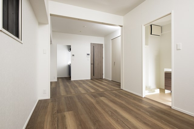 新品家具付きマンション春吉11(KaGood福岡)の居間・リビング|使いやすい居間です