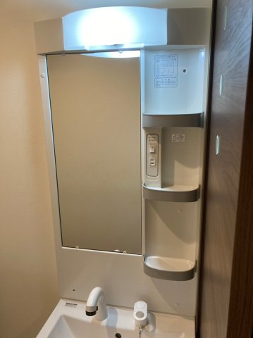 SMILEAX西新ａｘｉｓの独立洗面台|朝の身支度には欠かせない独立洗面化粧台