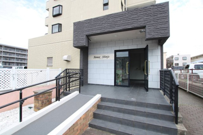【エントランス】 | アネックス新城