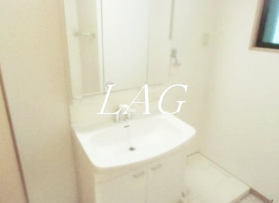 【洗面所】 | グランドマークコート | 独立洗面台です。