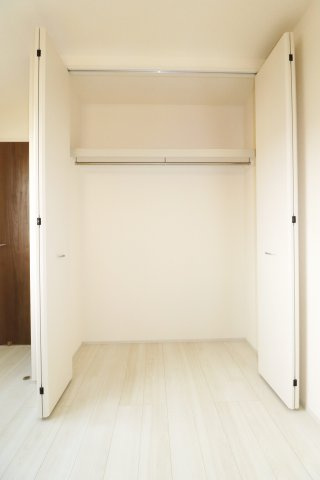 郡山市安積町笹川字北向　　　2号棟　　　安積第３小学校、安積第２中学区　の洋室|※同社施工例