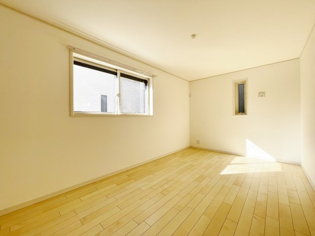 北区志茂3丁目 全3棟 3号棟の洋室|1階7.5帖納戸(3号棟)