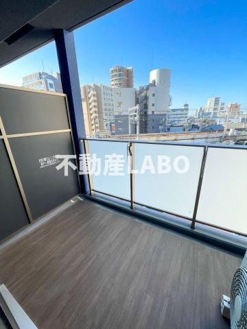 リヴィアス難波クラスのバルコニー