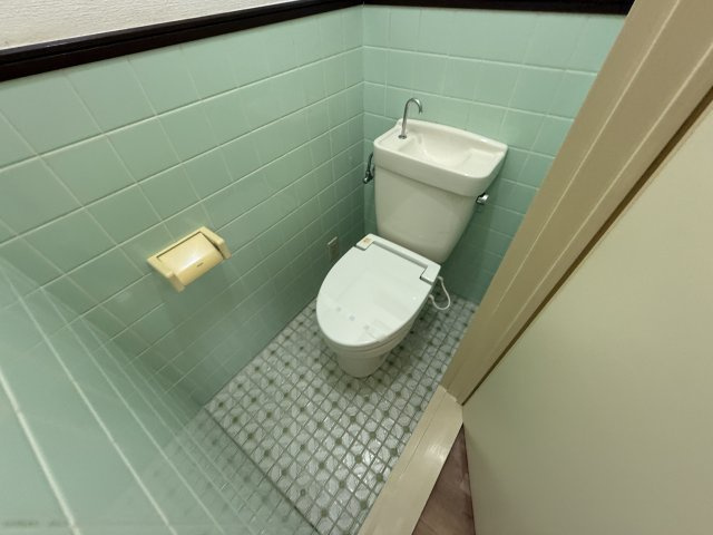 小島ハウスのトイレ