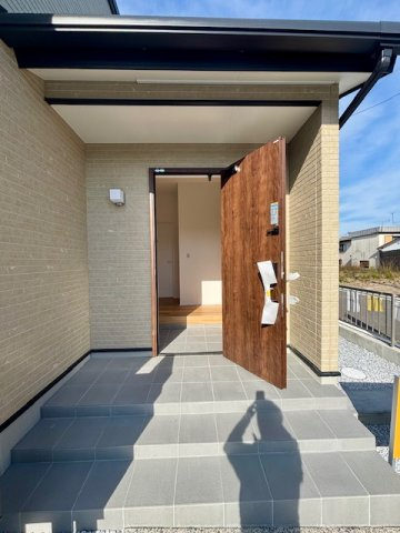 久留米市善導寺町飯田　8号地の玄関