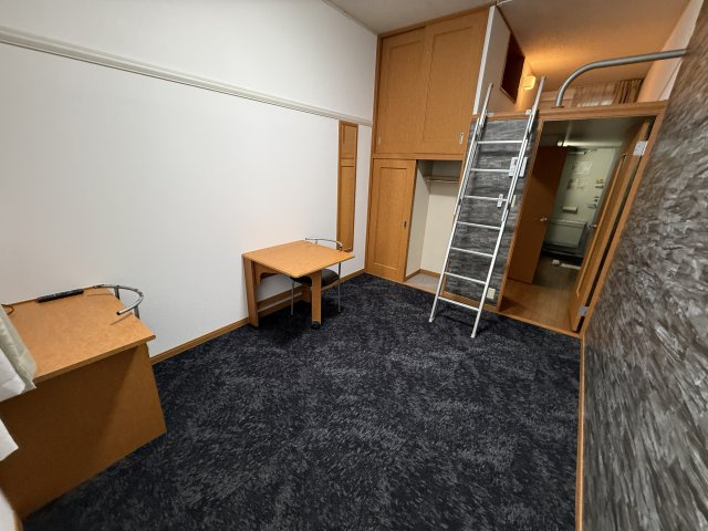 石橋蛍池マンションの居間・リビング