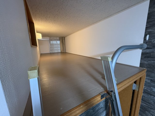 石橋蛍池マンションの洋室