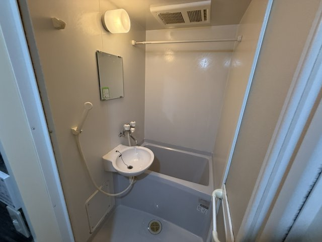 石橋蛍池マンションの浴室