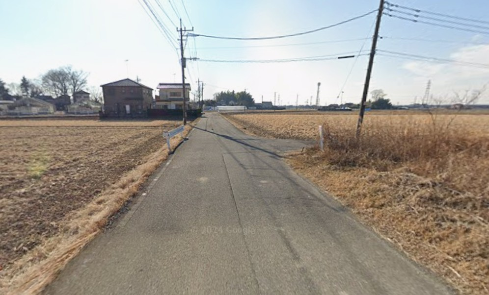 【資材置場・駐車場】久喜市狐塚売地の前面道路含む現地写真|前面道路含む現地写真です
