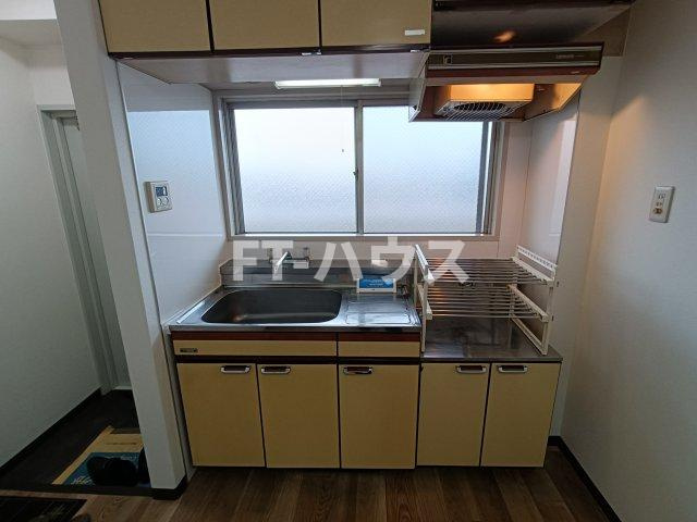 津田沼ビルのキッチン