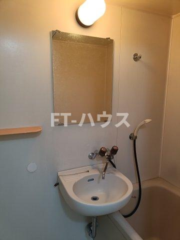 津田沼ビルの洗面所