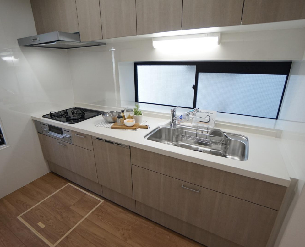 横浜市港北区篠原町 中古戸建て【仲介手数料無料】のキッチン