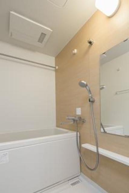 フォンターナ入谷の浴室