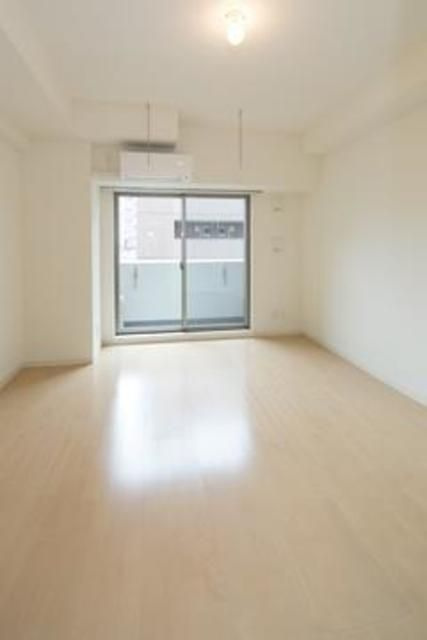 フォンターナ入谷の居間・リビング