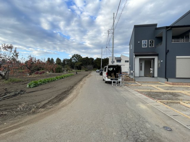 新築戸建・新築建売　寄居露梨子　鉢形小・城南中の前面道路含む現地写真