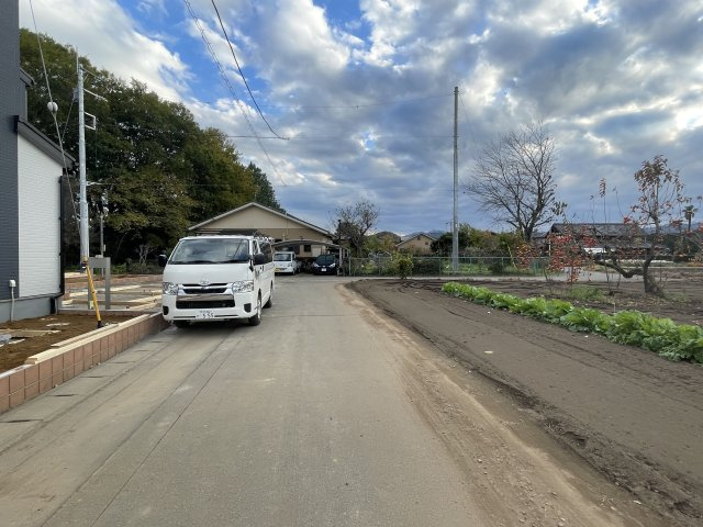 新築戸建・新築建売　寄居露梨子　鉢形小・城南中の前面道路含む現地写真