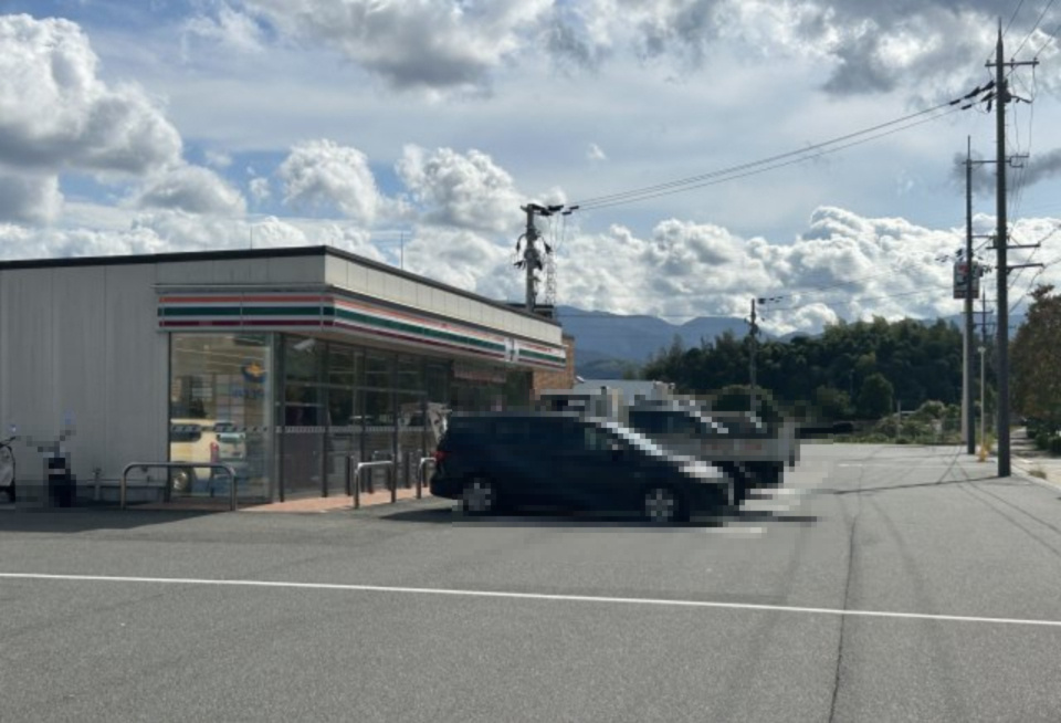 和泉市内田町3丁目土地の周辺|セブンイレブン和泉あゆみ野1丁目店　徒歩7分