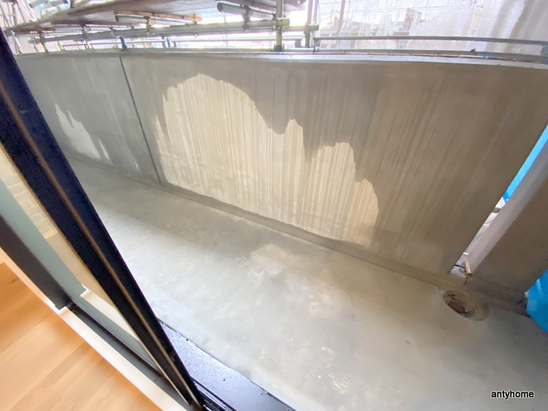 ウインズコート城北パーク　仲介手数料無料のバルコニー