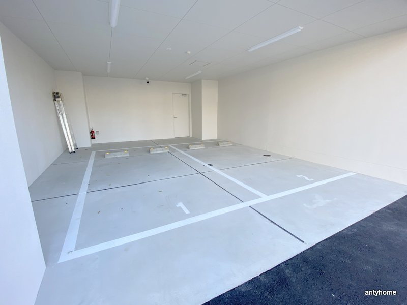 ウインズコート城北パーク　仲介手数料無料の駐車場