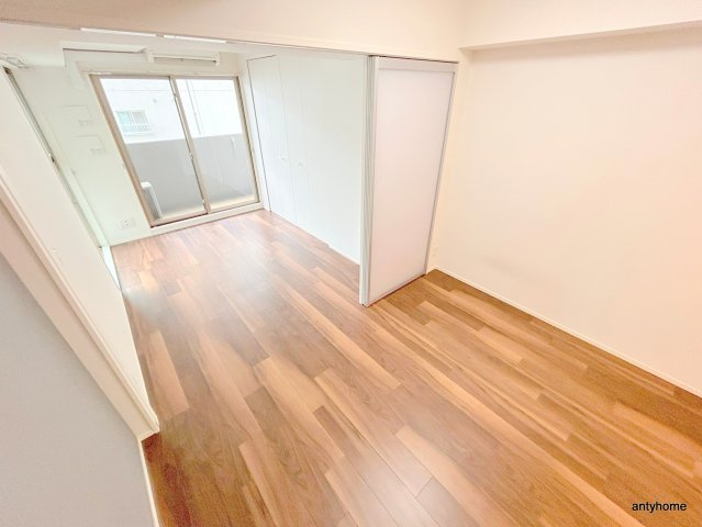 TLRレジデンス本町WEST　仲介手数料の居間・リビング