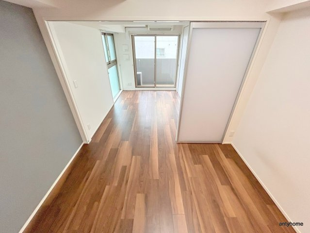 TLRレジデンス本町WEST　仲介手数料の居間・リビング