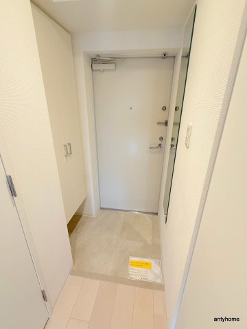 セレニテ本町ルフレ　仲介手数料無料の玄関