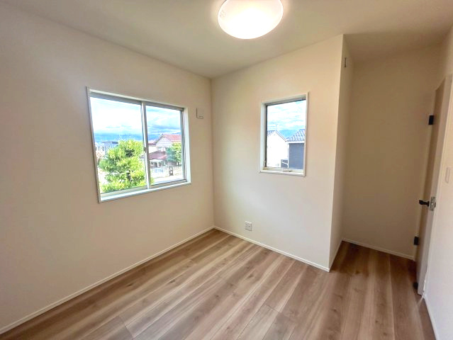 中古戸建　長野市大字高田の洋室