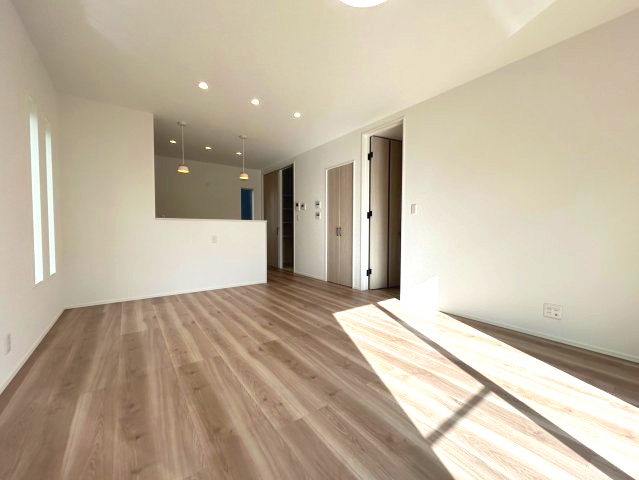 中古戸建　長野市大字高田の居間・リビング