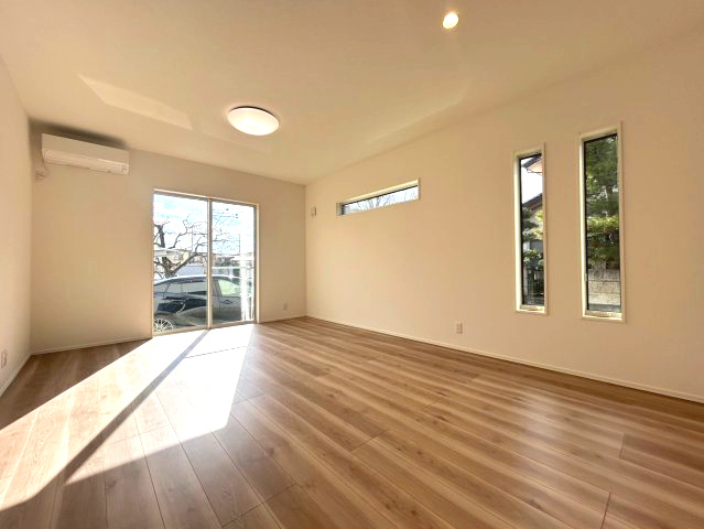 中古戸建　長野市大字高田の居間・リビング