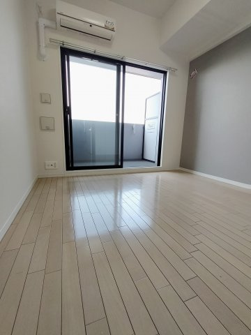 LUMINOUS桜川（旧：アーバンパーク難波）の寝室