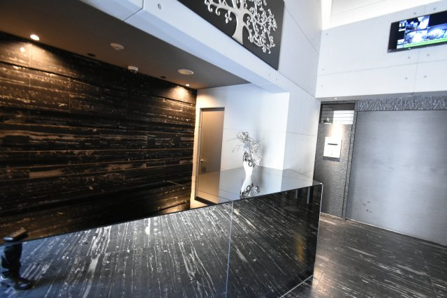 LUMINOUS桜川（旧：アーバンパーク難波）のロビー