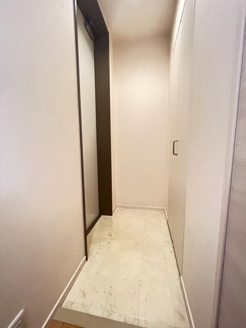 ル　フレール滝野川の玄関