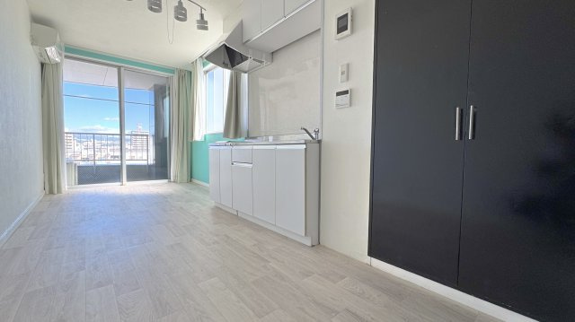 アークビルの洋室