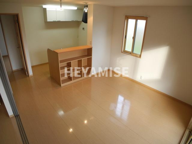 リベルタNAKAZATO　A棟の居間・リビング|※室内画像は別号室のもの